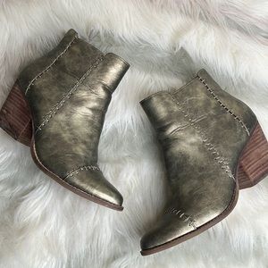 Matisse Metallic Heeled Boots